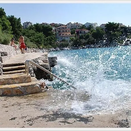 Mediteran, Kleine Mit Terrasse Appartamento *
